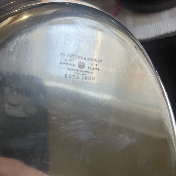 Antique Hutton & Sons Ltd Silver Plated Covered Entree Tray - Picture 5 of 9